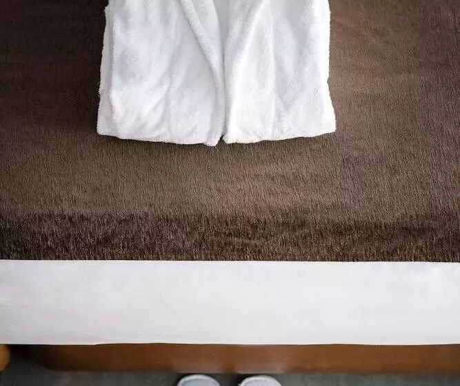 فندق Oktober Downtown Boutique