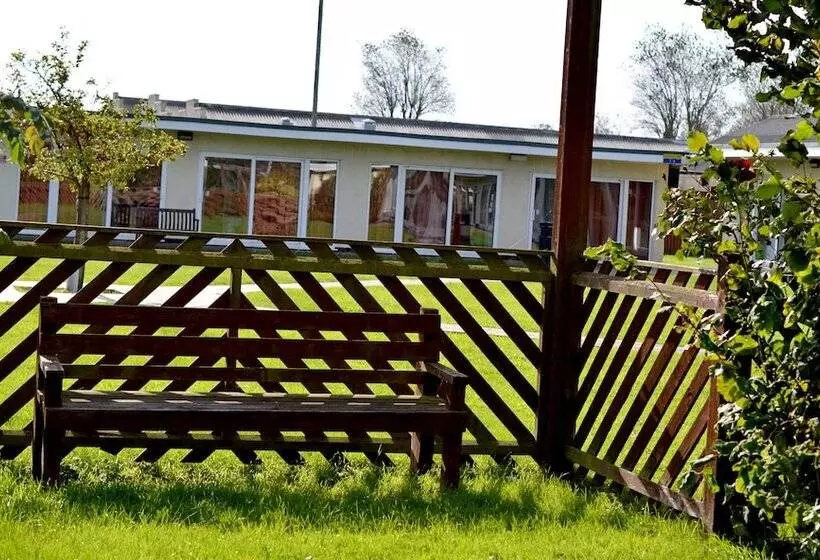 Hotel Pakefield Holiday Village Adults Only