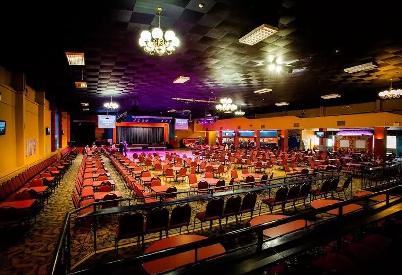 Hotel Pakefield Holiday Village Adults Only