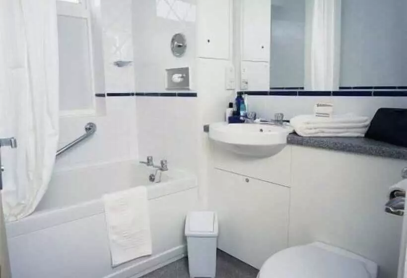 Hotel Pakefield Holiday Village Adults Only