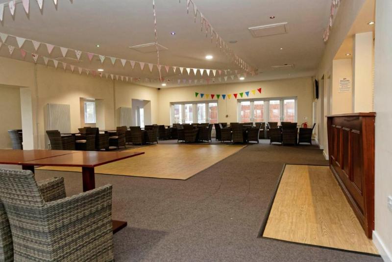 בית מלון כפרי Pakefield Holiday Village   Adults Only