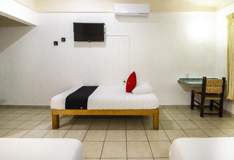 فندق Parotas Manzanillo