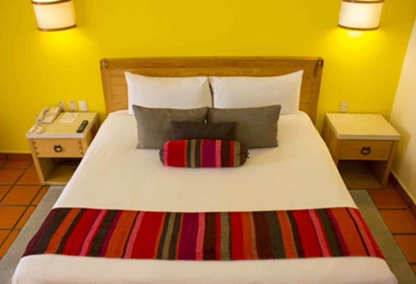 בית מלון כפרי Rancho San Diego Grand Spa Resort