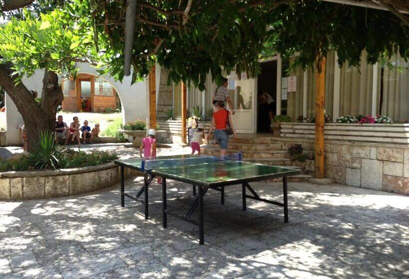 Vezhen Hotel   Free Parking