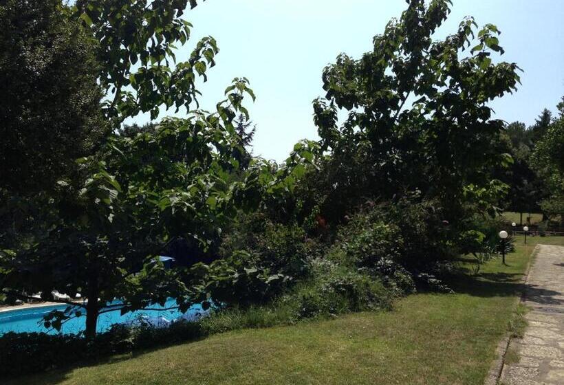 Vezhen Hotel   Free Parking