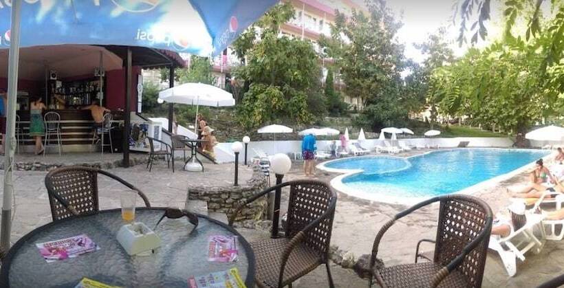 Vezhen Hotel   Free Parking