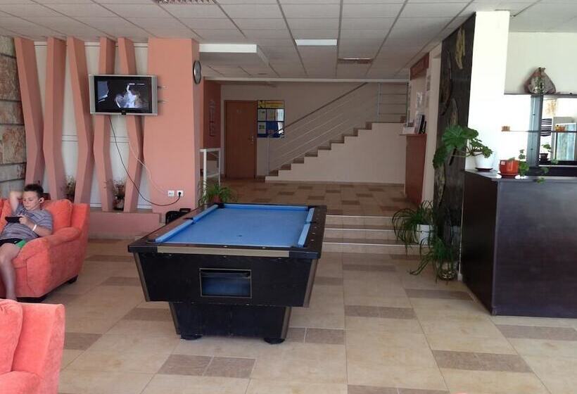 Vezhen Hotel   Free Parking