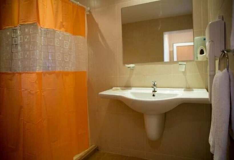 Vezhen Hotel   Free Parking