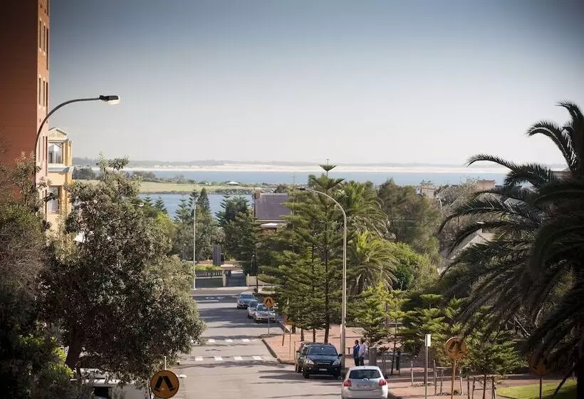 Novotel Newcastle Beach