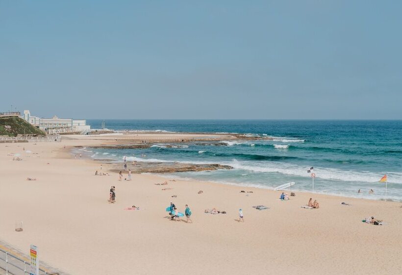 Novotel Newcastle Beach