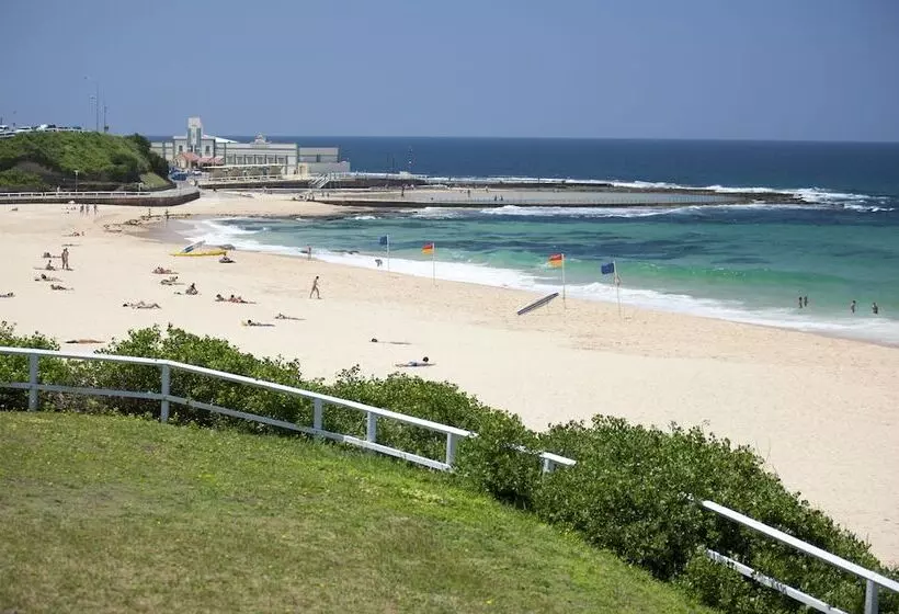Novotel Newcastle Beach