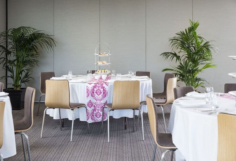 Novotel Newcastle Beach