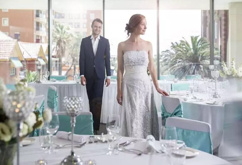 Novotel Newcastle Beach