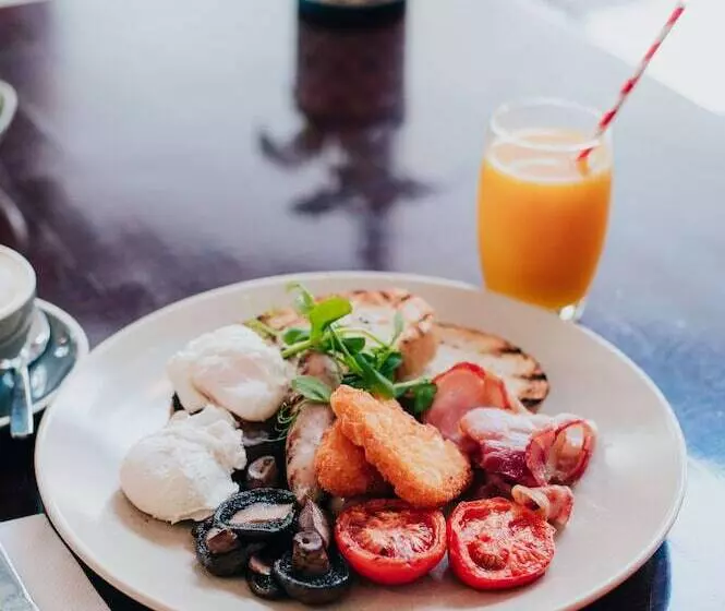 Novotel Newcastle Beach