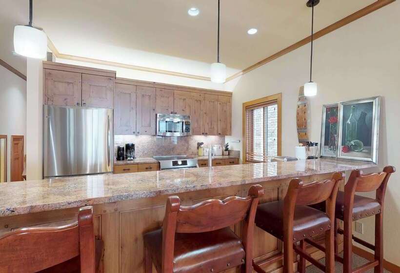 Villas At Snowmass Club