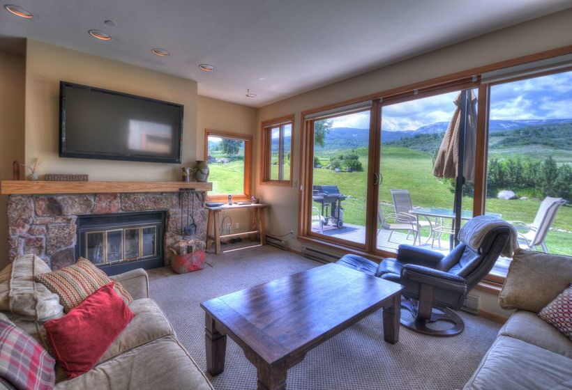 Villas At Snowmass Club