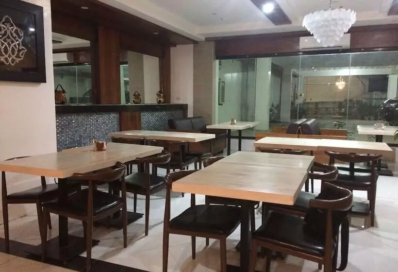 ホテル Ey Miner Suites Borromeo