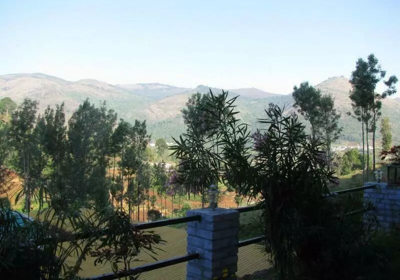 ホテル Oak Valley