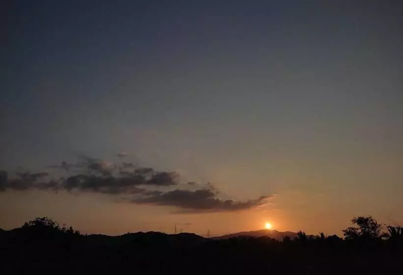 Hotelli Olana Bed And Breakfast