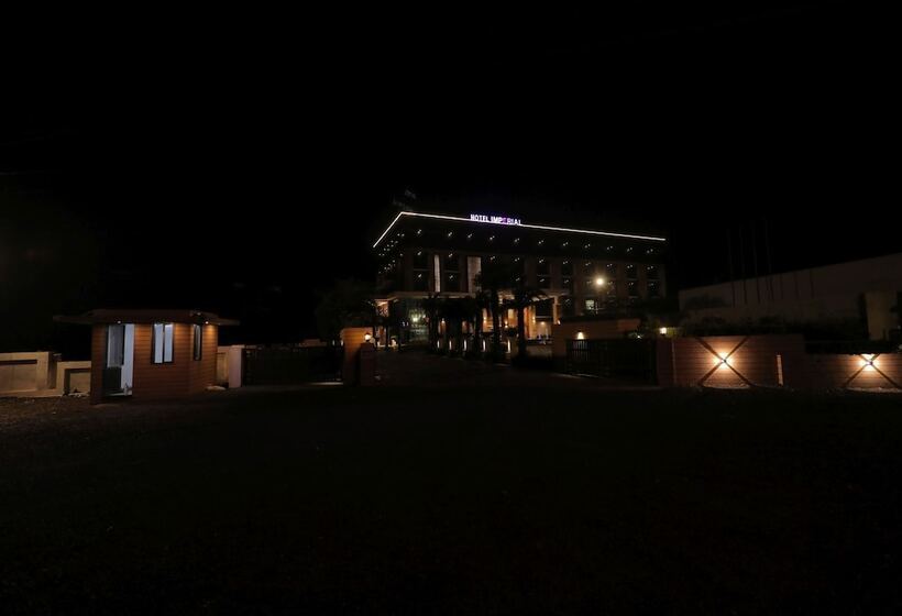 ホテル Sarovar Portico Somnath