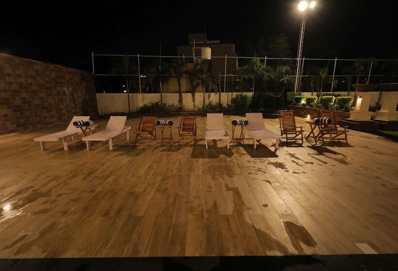 ホテル Sarovar Portico Somnath