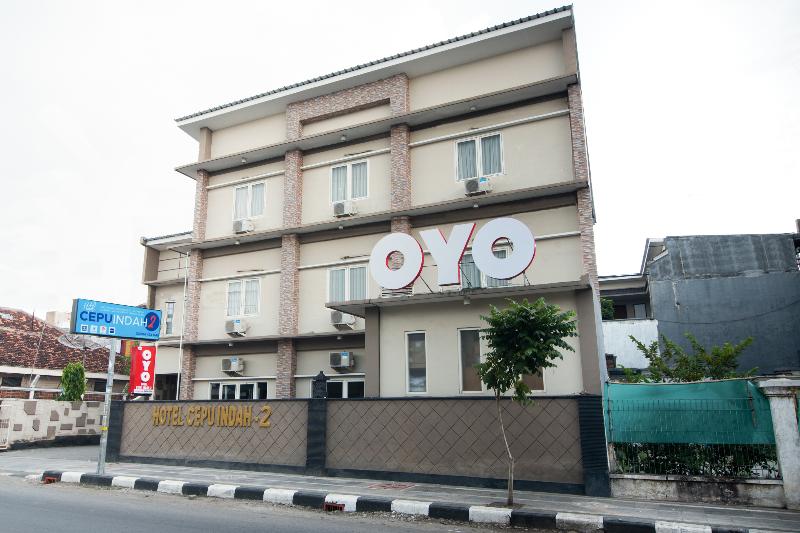 Oyo 674 Hotel Cepu Indah 2