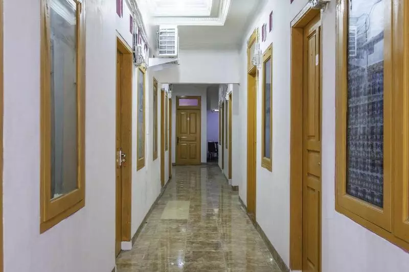 Retkeilymaja Spot On 2412 Mandala Residence