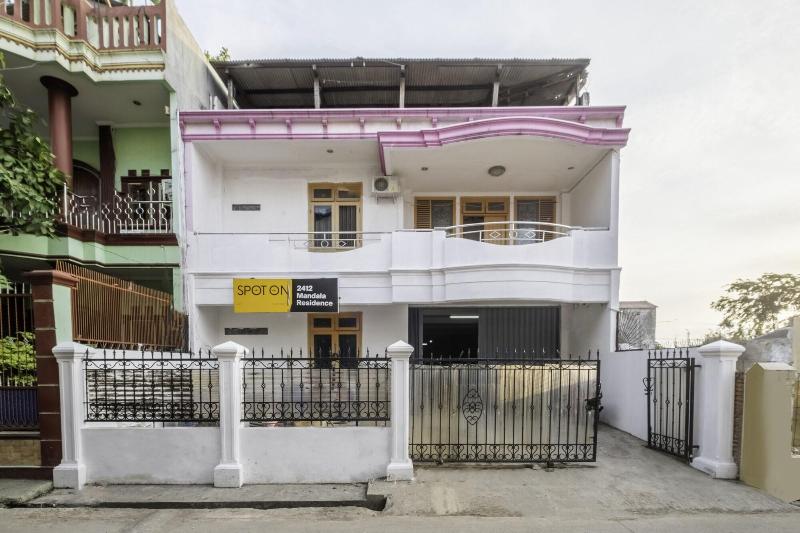 فندق صغير Spot On 2412 Mandala Residence