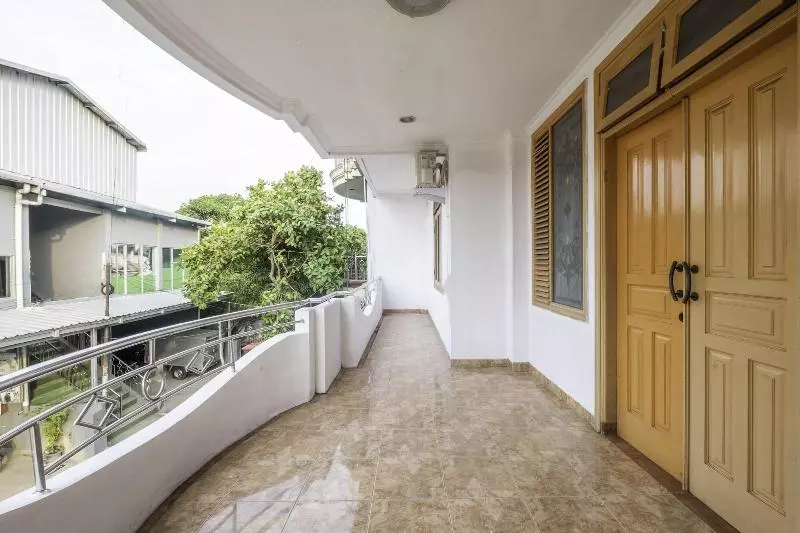 Retkeilymaja Spot On 2412 Mandala Residence