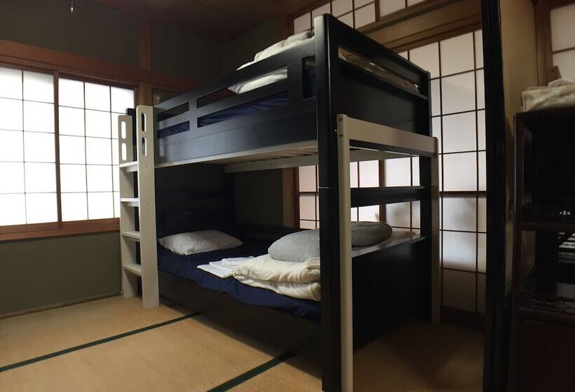 Chochin House   Hostel