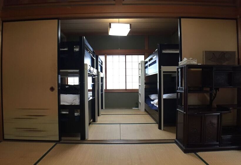 Chochin House   Hostel