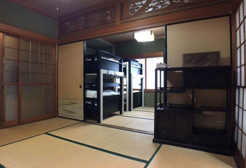 Chochin House   Hostel