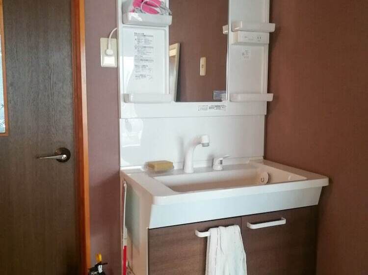 Chochin House   Hostel