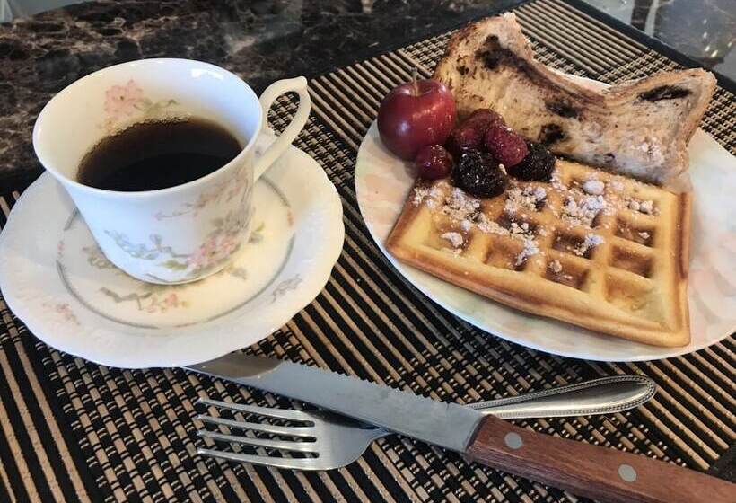 Chochin House   Hostel