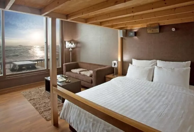 Gangneung Dream Beach Pension