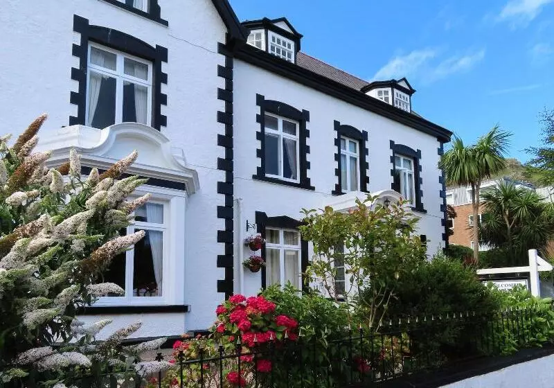 Hotelli Holcombe House Guest House