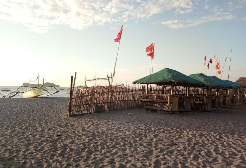 فندق Megans Paradisio Beach Resort