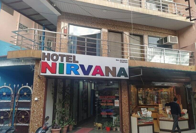 בית מלון כפרי Nirvana