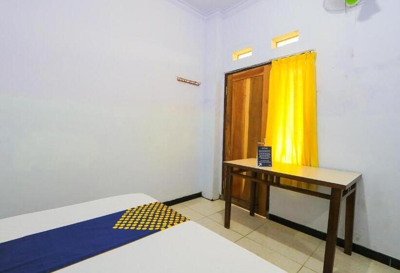 فندق Spot On 2497 Pesona Guest House