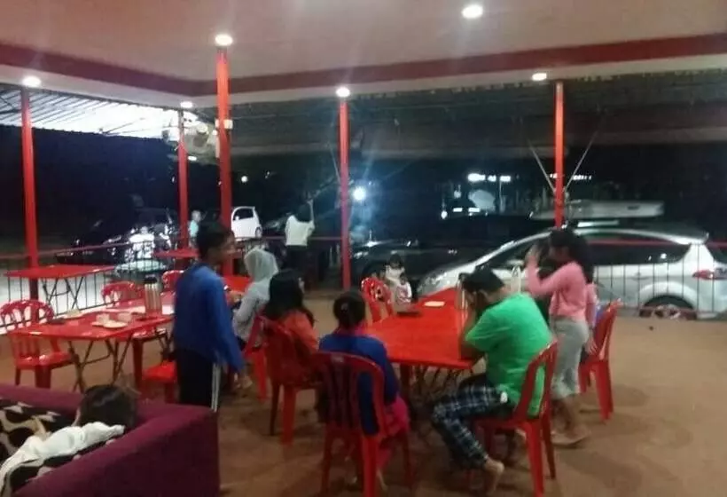 ホテル The Red Cabanon