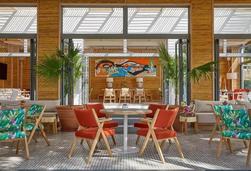 هتل The Standard Hua Hin