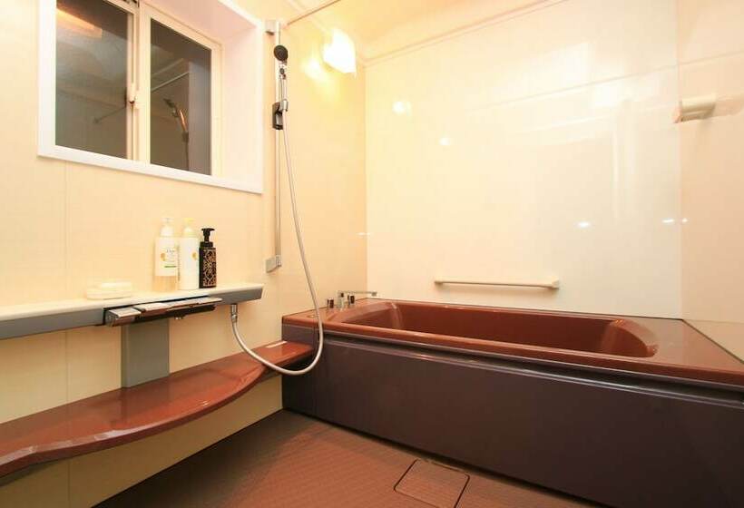 פנסיון Auberge Nanami