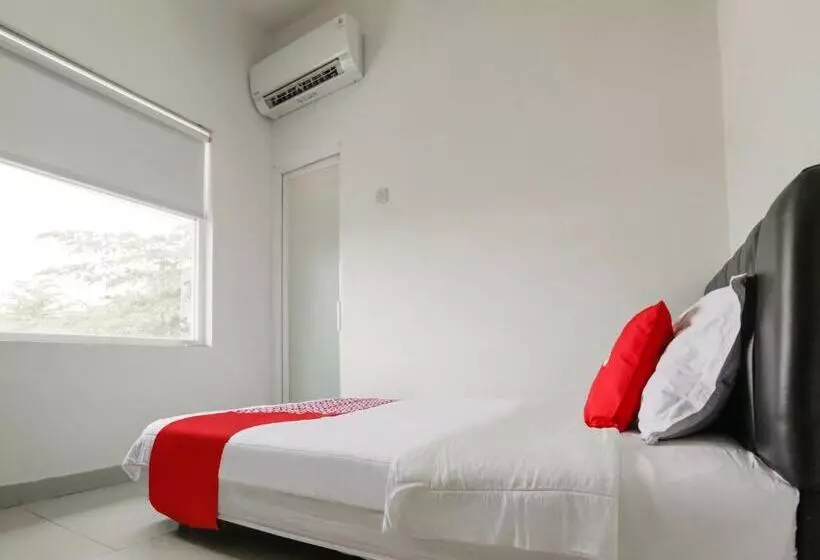 Hotelli Oyo 3838 Tamansari Guest House