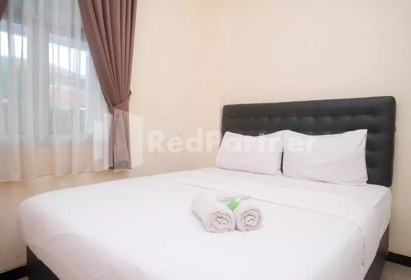 Hotelli Griya Loka 2 Syariah Near Simpang Lima Mitra Reddoorz