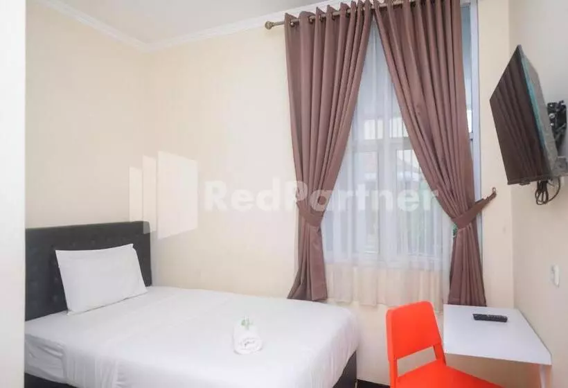 Hotelli Griya Loka 2 Syariah Near Simpang Lima Mitra Reddoorz