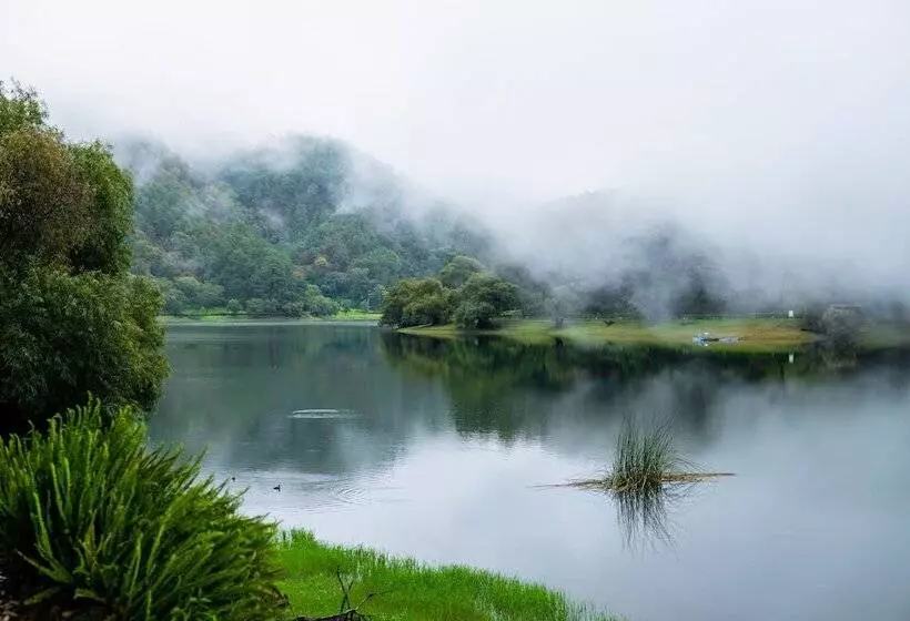 ホテル Sierra Lago