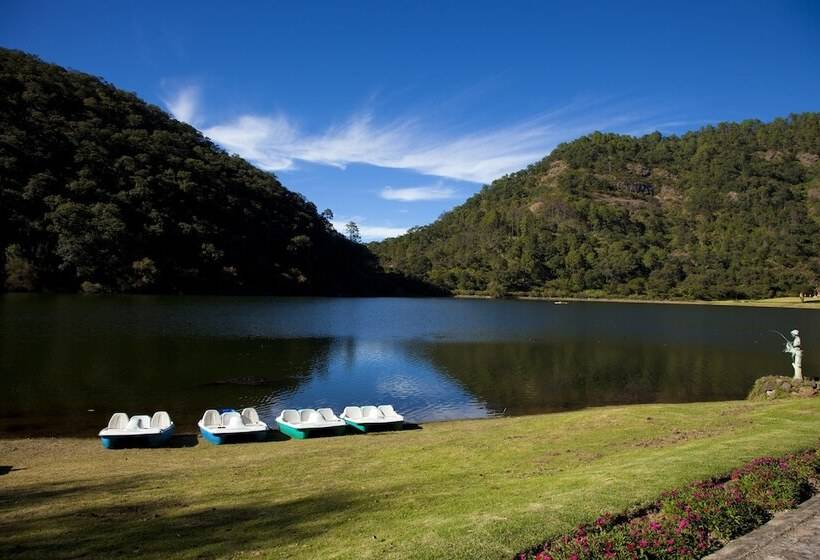 Отель Sierra Lago