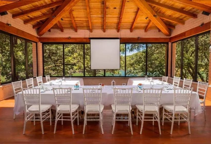 ホテル Sierra Lago