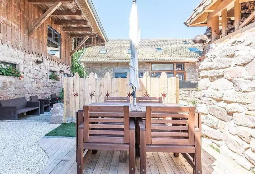 Hotelli Domaine La Grange Ungersheim   Gîte La Grange 5 étoiles