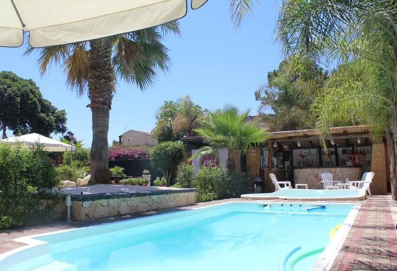 هتل Residence Costa Del Sole